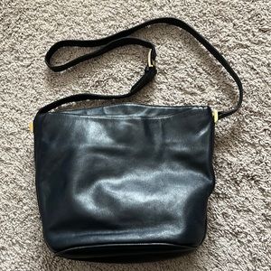 Vintage Cole Haan navy purse